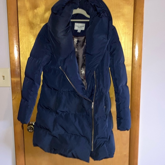 Cole Haan Women's Navy Puffer Coat medium - Picture 1 of 1